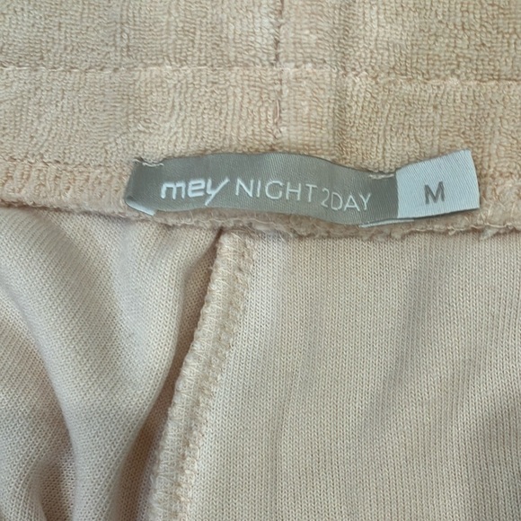 Mey night2day size medium terrycloth peach Lounge / pool / after swim Pants - Picture 3 of 14